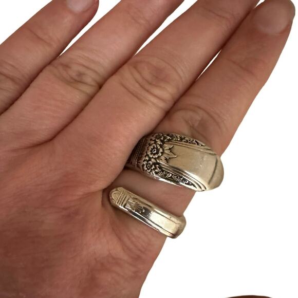Size 9 Sterling Silver Plated Spoon Rings 1947 First Love Pattern - Picture 1 of 10